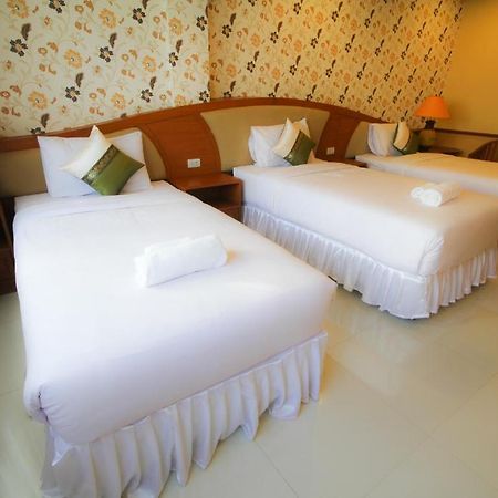 Hotel Phoothawee House à Chiang Mai Extérieur photo