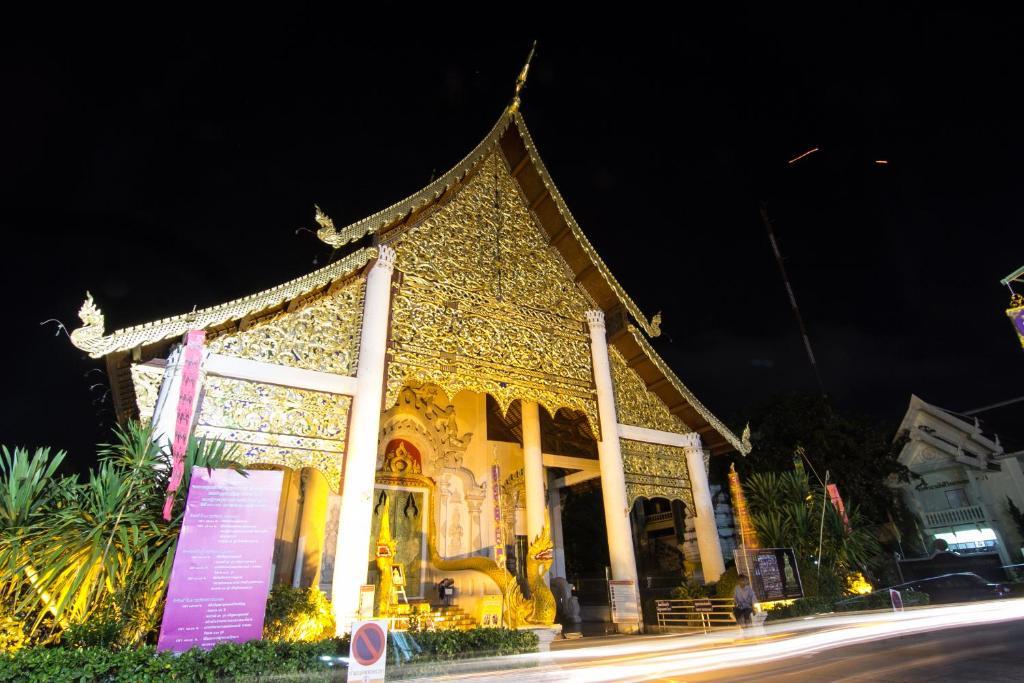 Hotel Phoothawee House à Chiang Mai Extérieur photo