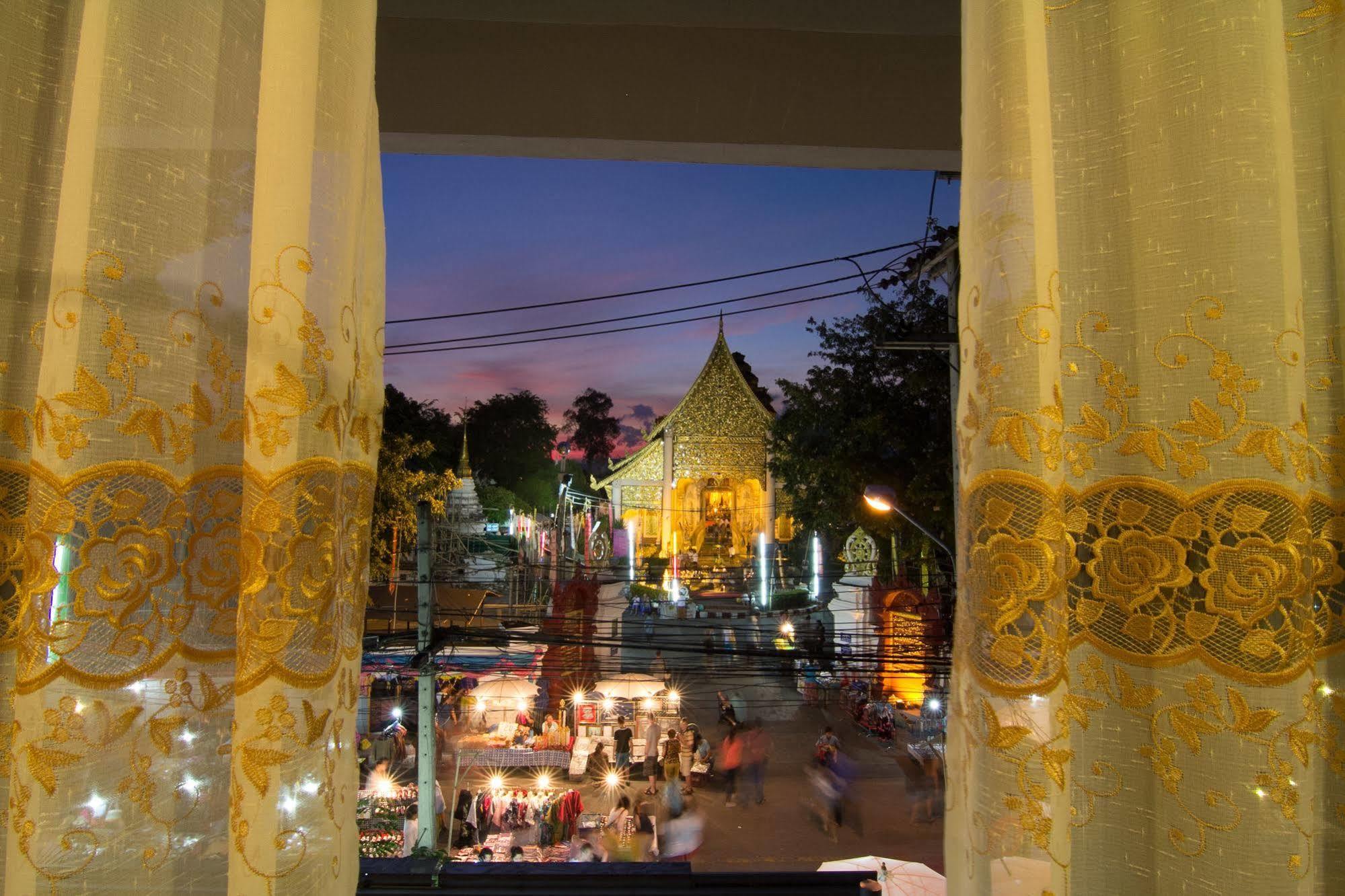 Hotel Phoothawee House à Chiang Mai Extérieur photo